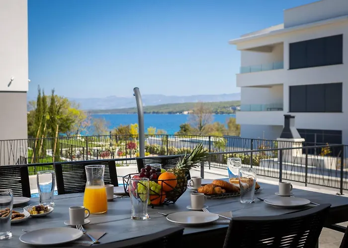 Hadrie Luxury And Rova Apartment Malinska