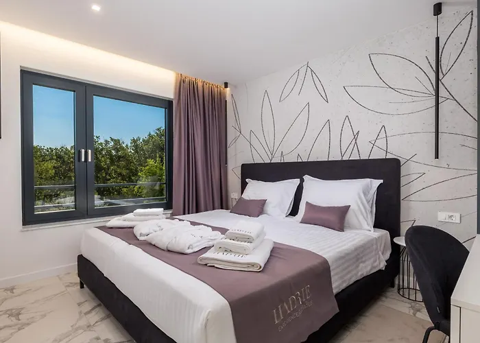 Hadrie Luxury And Rova Apartment