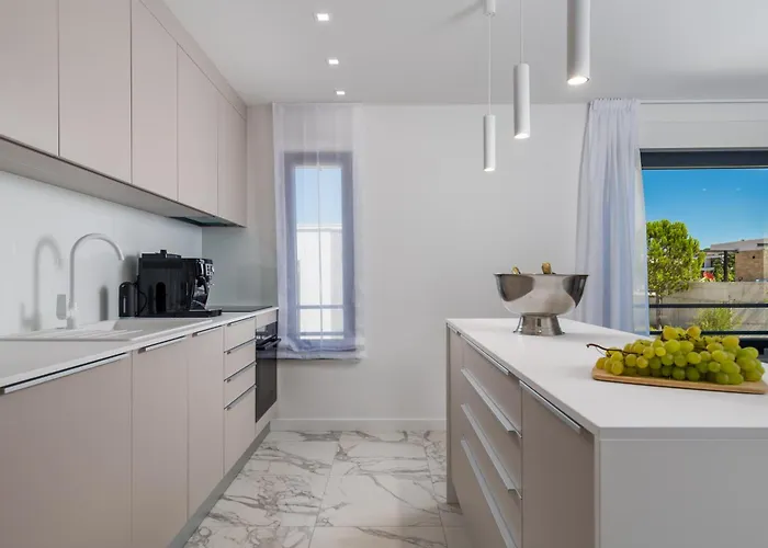 Apartment Hadrie Luxury And Rova