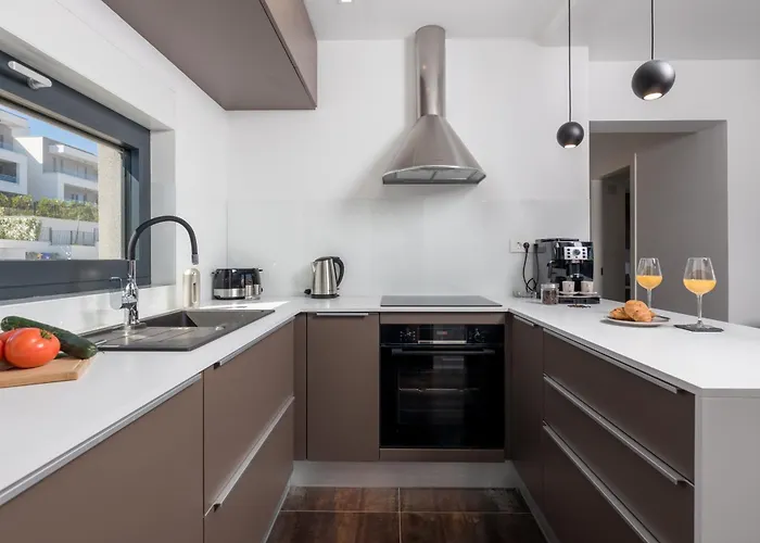 Apartment Hadrie Luxury And Rova Malinska