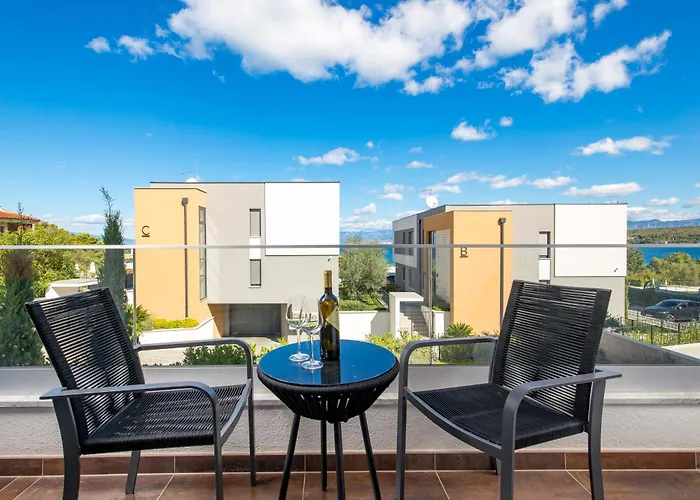 Hadrie Luxury And Rova Apartment