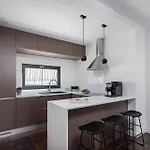 Hadrie Luxury And Rova Малинска