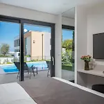 Hadrie Luxury And Rova * Малинска