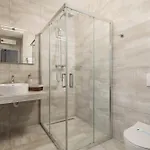 Hadrie Luxury And Rova * Малинска