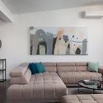 Hadrie Luxury And Rova * Малинска