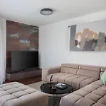 Hadrie Luxury And Rova Апартаменты Малинска