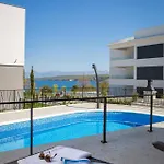 Апартаменты Hadrie Luxury And Rova Малинска