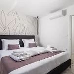 Апартаменты Hadrie Luxury And Rova *
