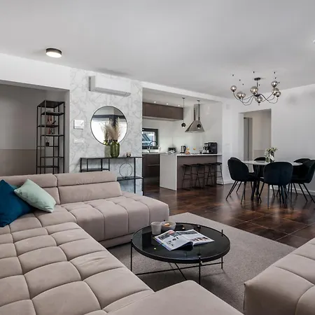 Hadrie Luxury And Rova Malinska
