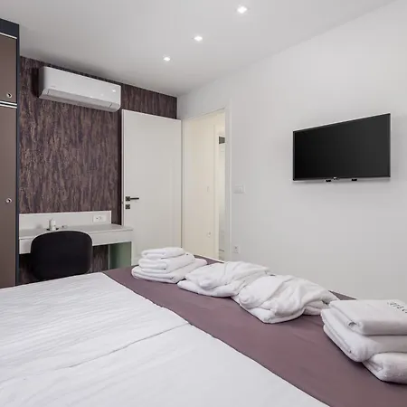 Hadrie Luxury And Rova 아파트