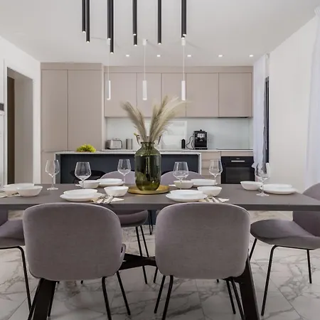 Hadrie Luxury And Rova 말린스카